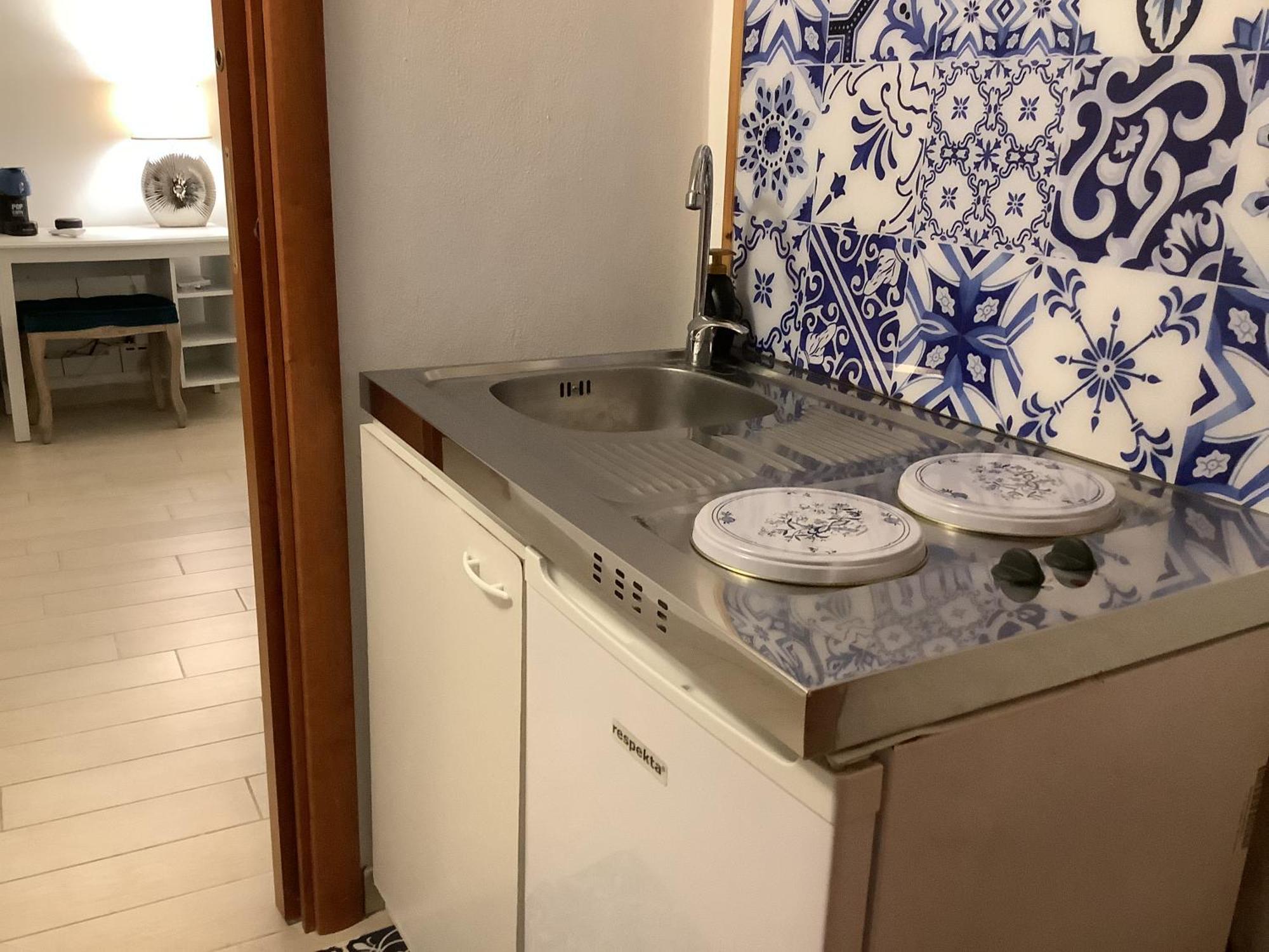 Tinnyhouse Apartment