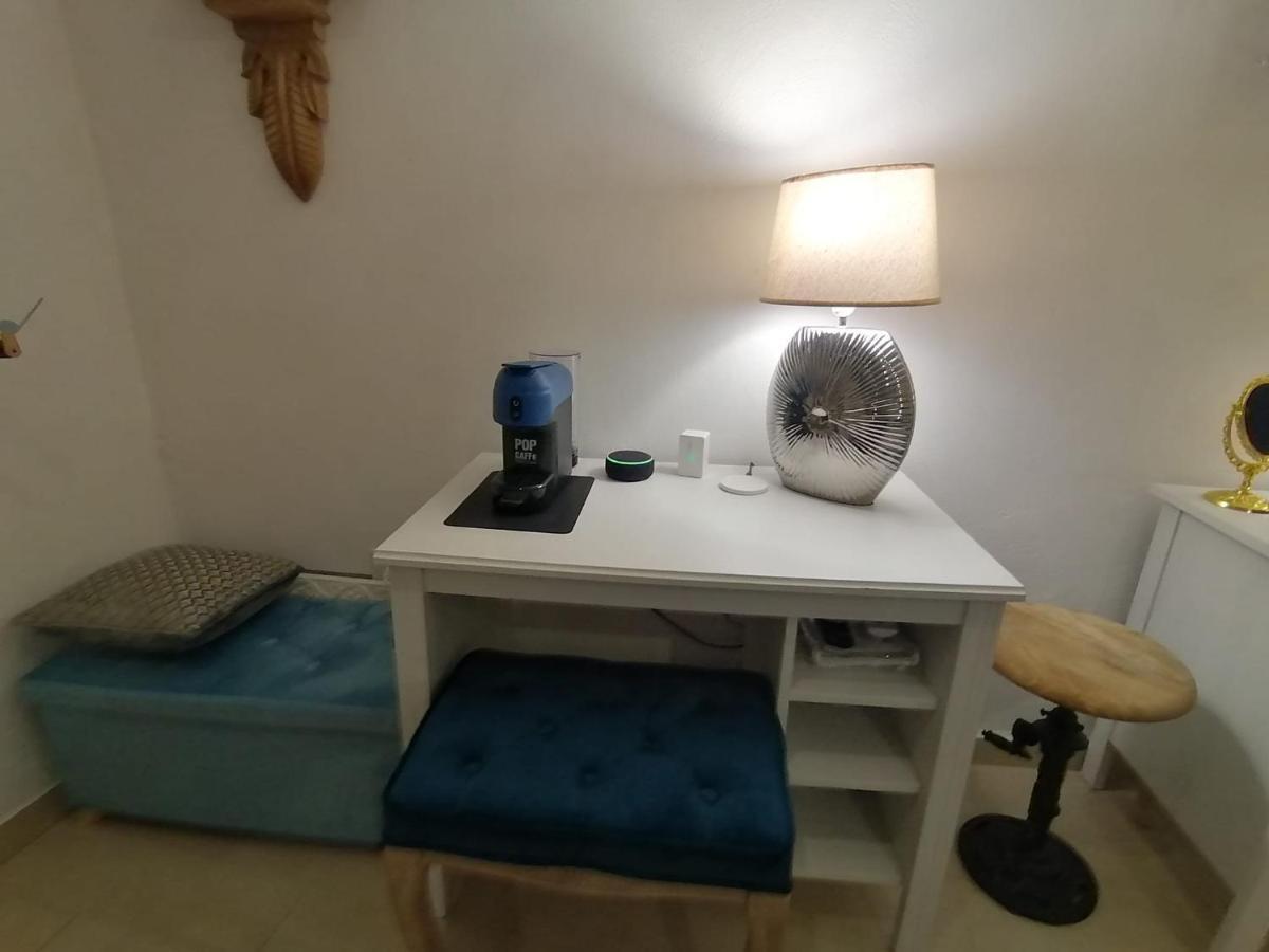 Tinnyhouse * Napels